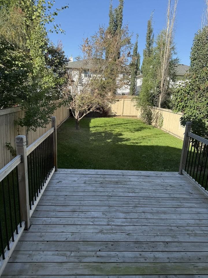 11432 169 Ave Nw - Photo 2 of 17