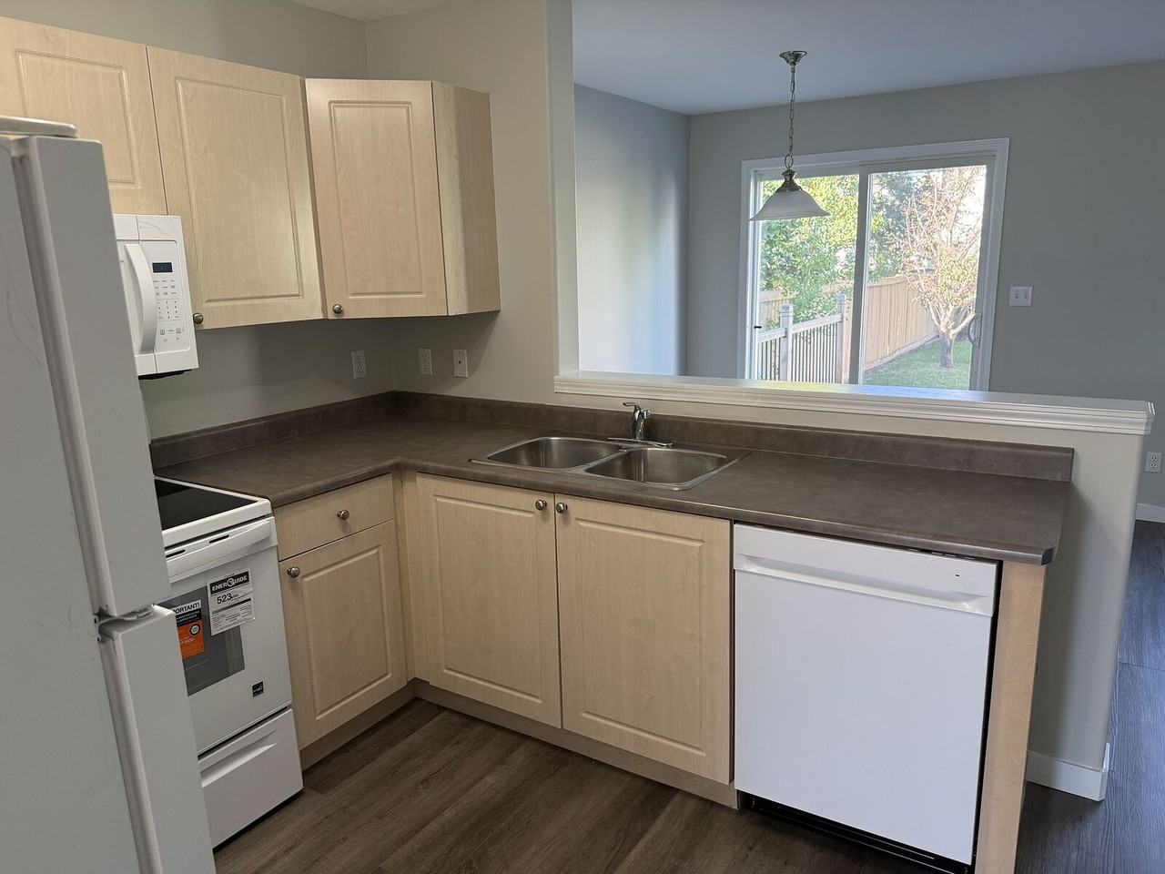 11432 169 Ave Nw - Photo 6 of 17