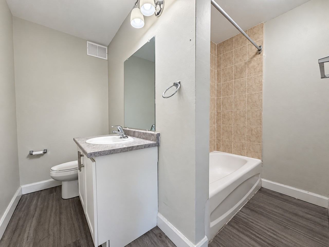 880 Colborne Rd #301 - Photo 6 of 14