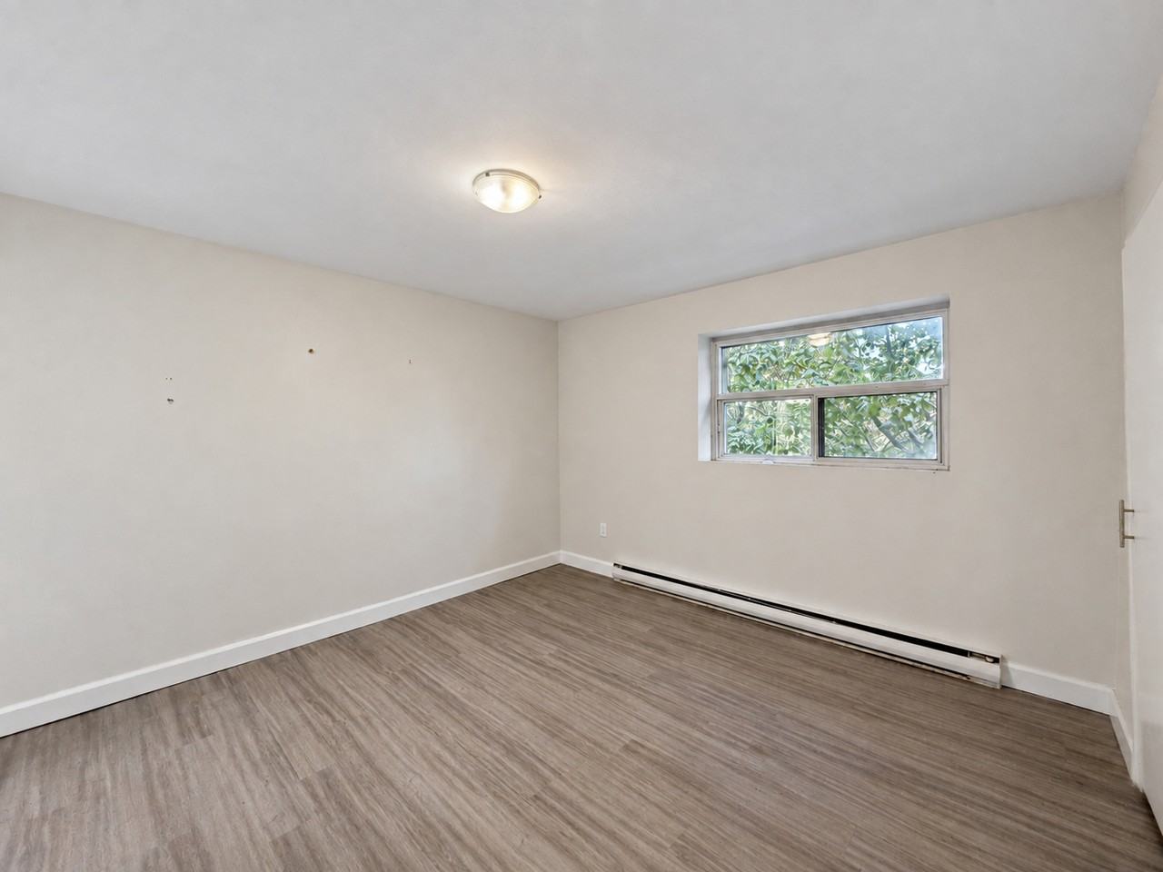 880 Colborne Rd #301 - Photo 7 of 14