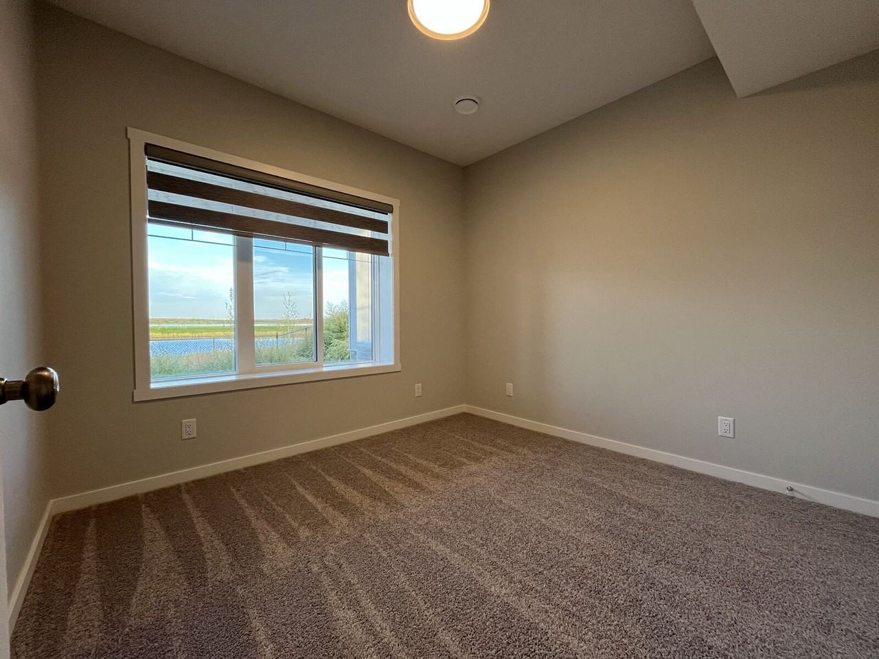 218 Savoy Landng Se - Photo 7 of 11
