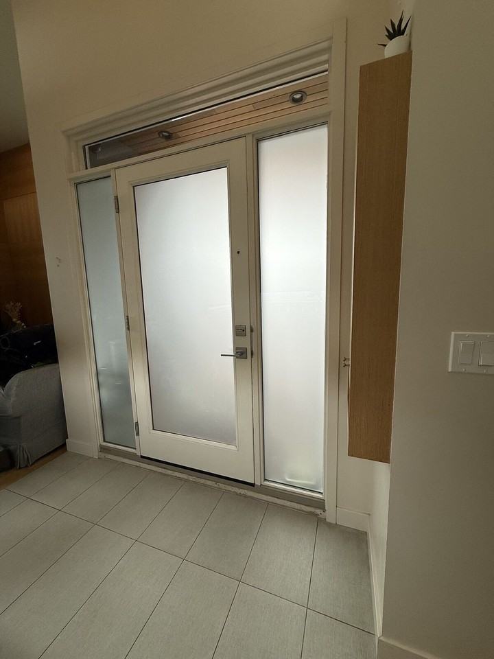 712 33a St Nw - Photo 6 of 34