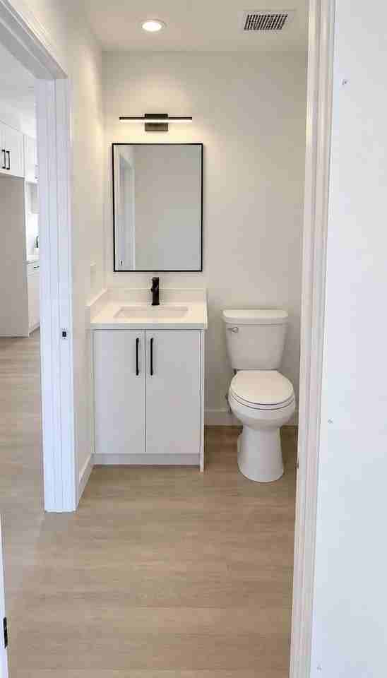46 Birkshire Cres - Photo 4 of 8