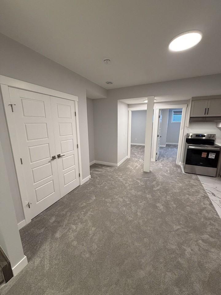 414 South Shore Dr - Photo 4 of 14