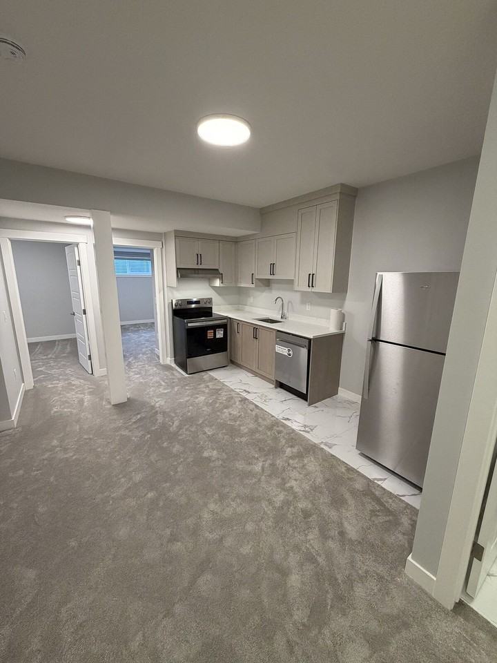 414 South Shore Dr - Photo 5 of 14
