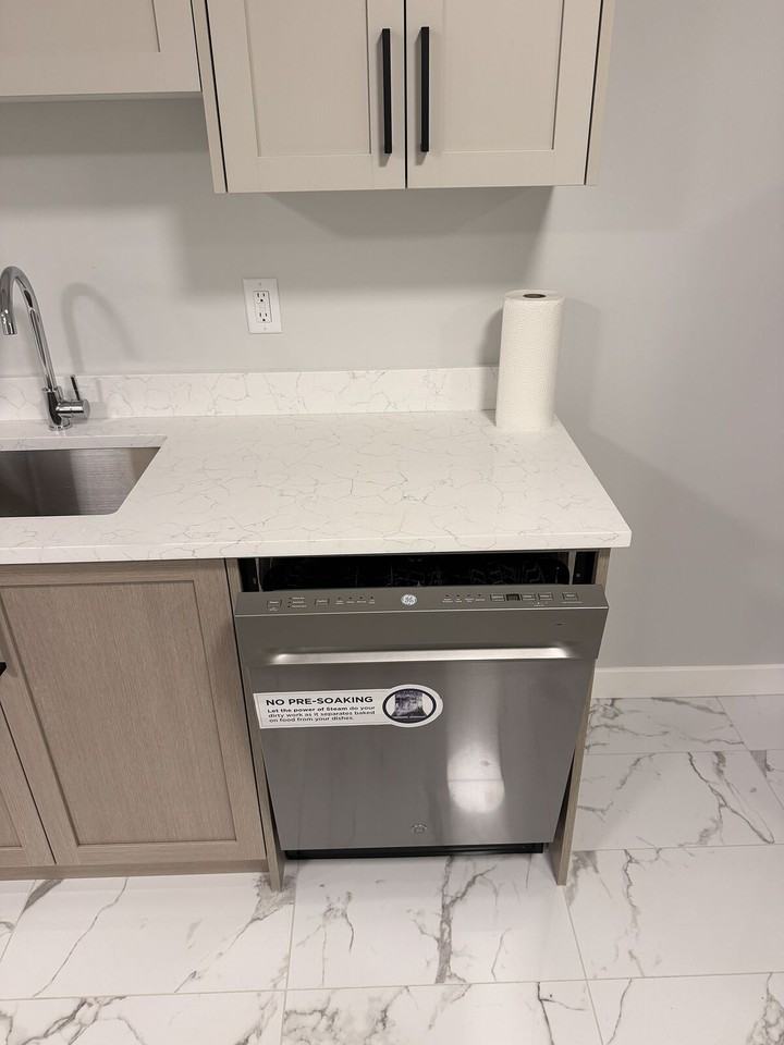 414 South Shore Dr - Photo 7 of 14