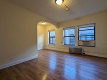 5417 N Kenmore Ave - Photo 1 of 1