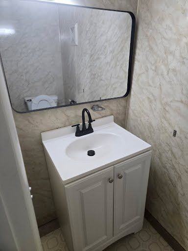 134 S Plum St - Photo 6 of 10