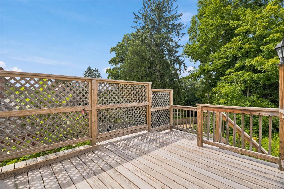 58 Morton St - Photo 5 of 34