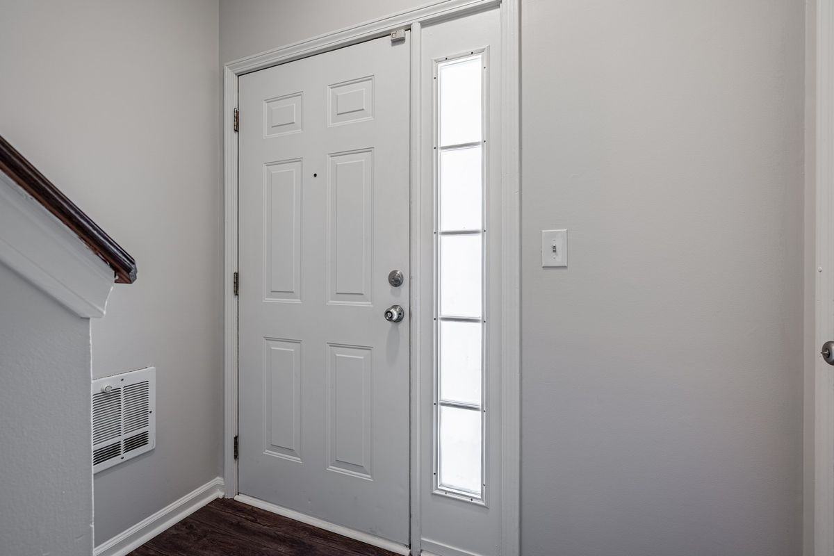 410 Spring Heights Ln Se - Photo 2 of 40
