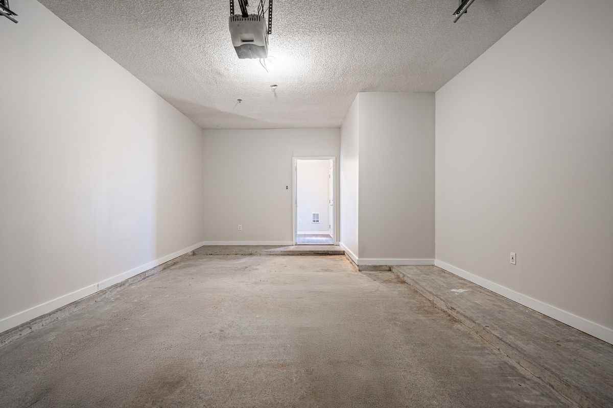 410 Spring Heights Ln Se - Photo 4 of 40