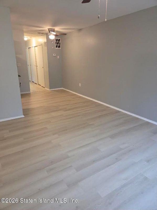199 Cotter Ave - Photo 6 of 15