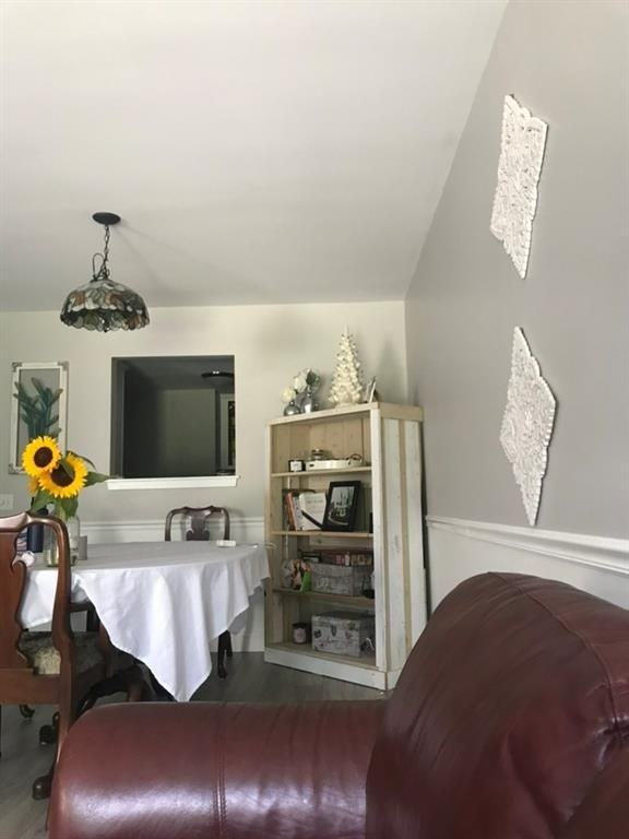 46 Lawton Brook Ln - Photo 7 of 31