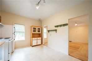 10 Hendricks St ##1 - Photo 5 of 16