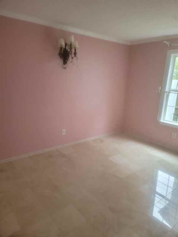 10322 Draycott Ave - Photo 4 of 17