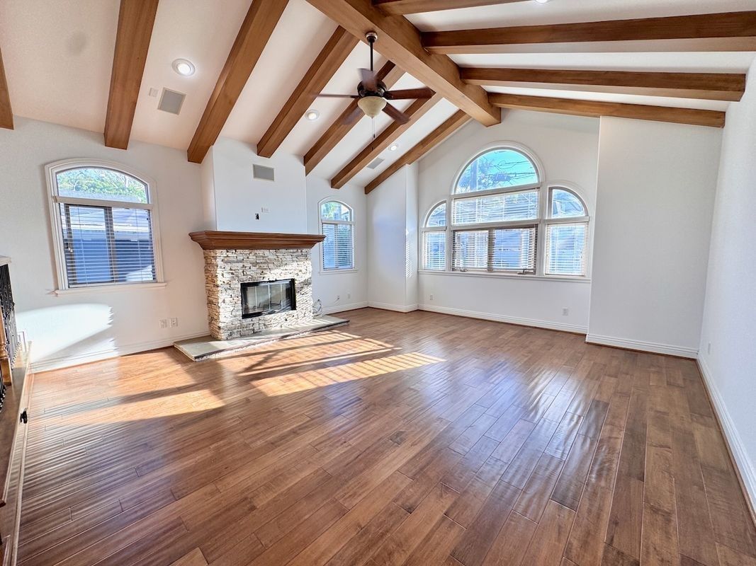 1716 Stanford Ave - Photo 3 of 15