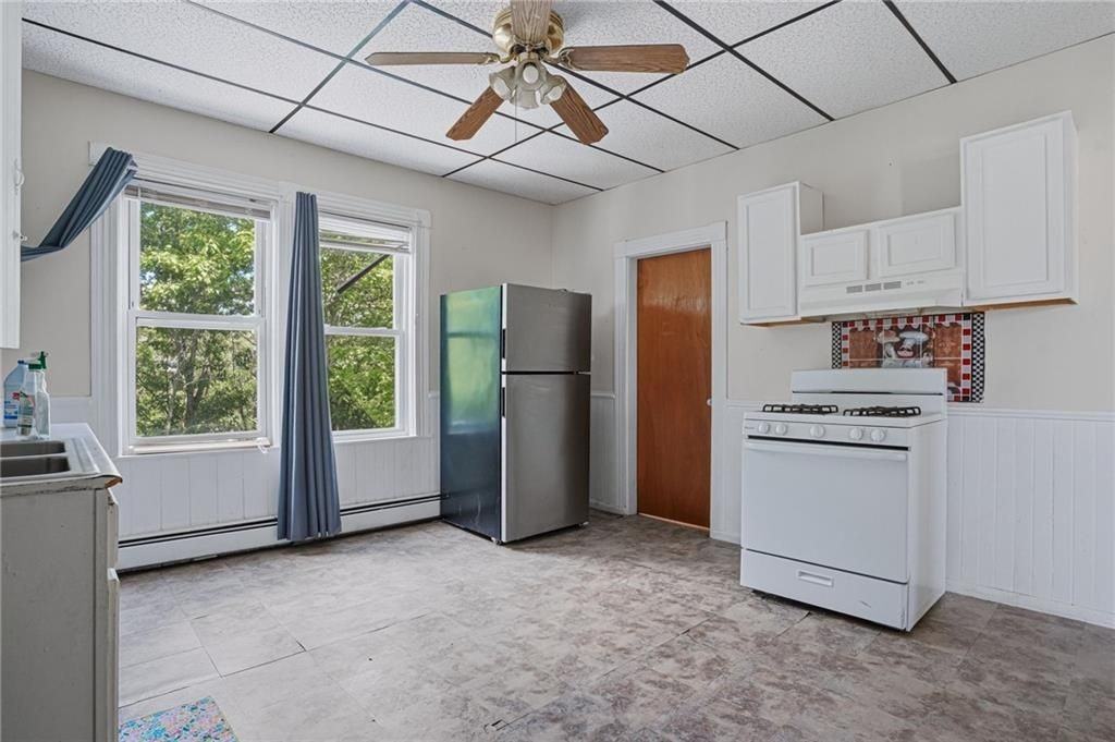913 Social St ##2 - Photo 7 of 24