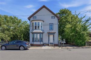 featured image of 6 Bloomingdale Ave
