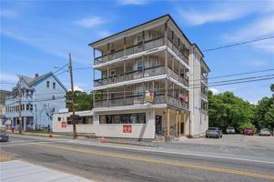 featured image of 939 Social St ##3