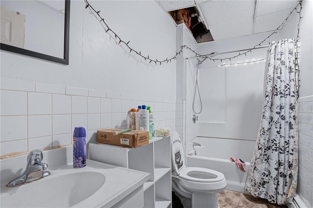 939 Social St ##3 - Photo 6 of 21