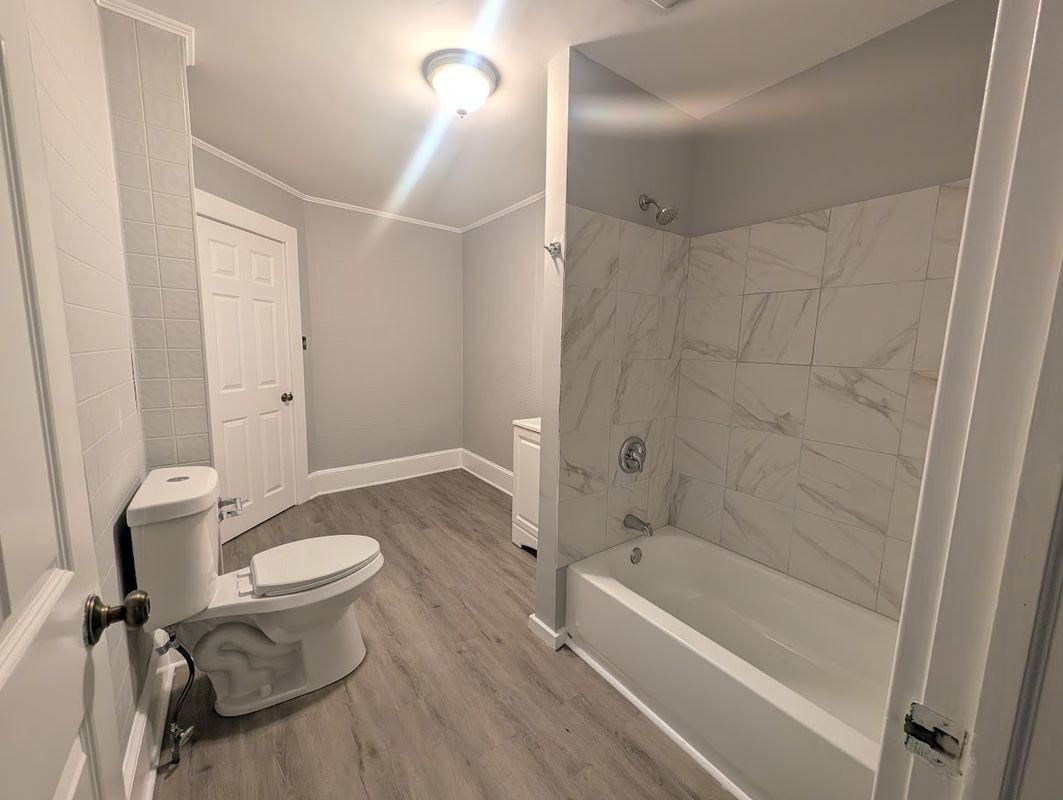 124 W Washington Ave - Photo 6 of 7