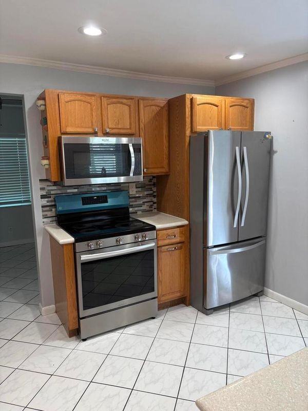 8250 Sw 8th Ct - Photo 2 of 14