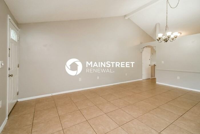 10114 Enchanted Oaks Ct - Photo 3 of 16