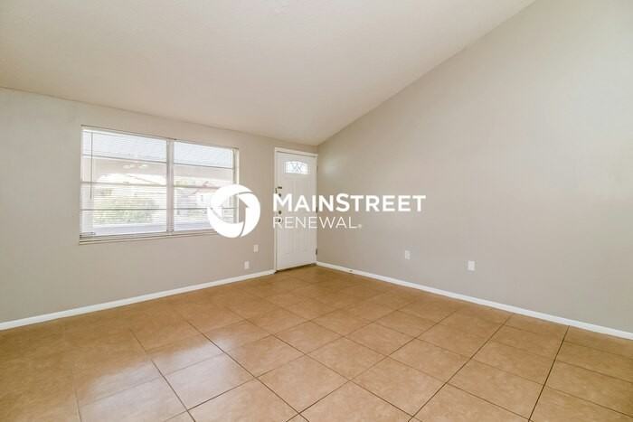 10114 Enchanted Oaks Ct - Photo 4 of 16