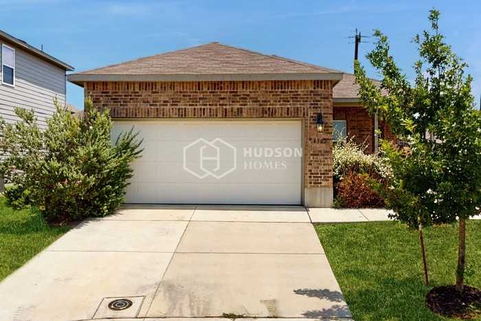 4502 Heathers Cross - Photo 3 of 28