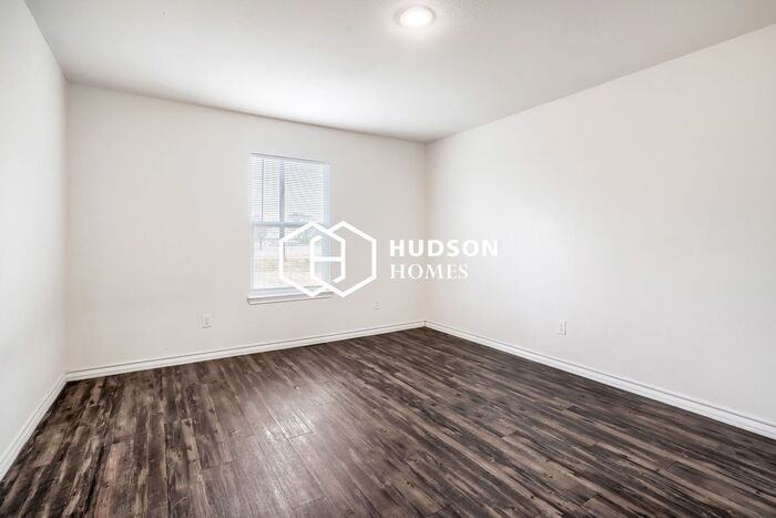 2617 E Cornell St - Photo 7 of 14