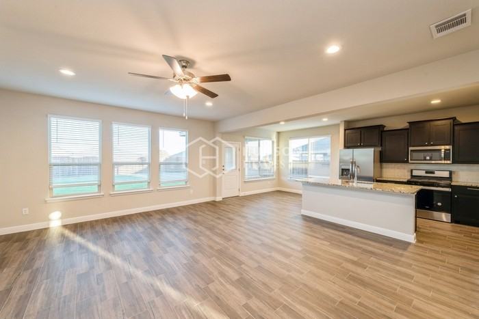 2309 Waggoner Ranch Dr - Photo 6 of 31