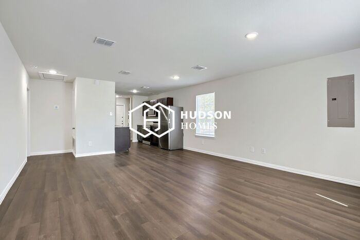 802 E 3rd Ave - Photo 5 of 14