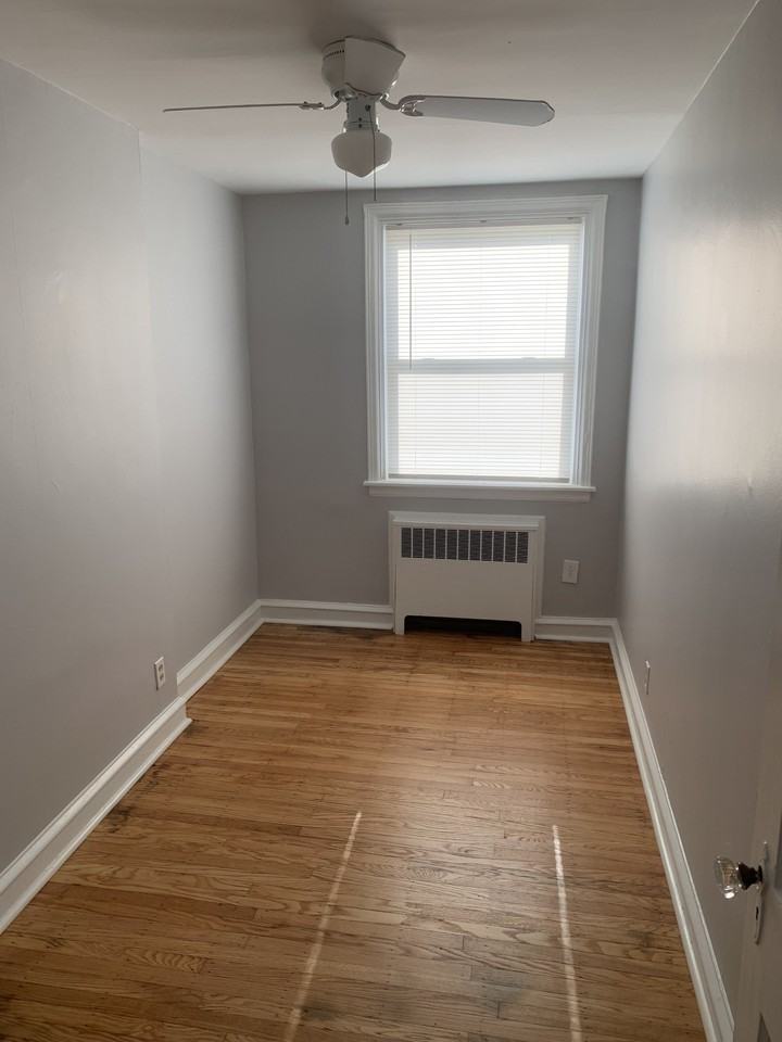 2800 Devereaux Ave #B - Photo 2 of 7