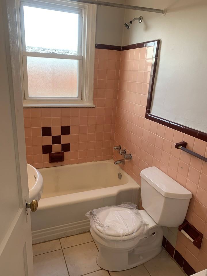 2800 Devereaux Ave #B - Photo 6 of 7