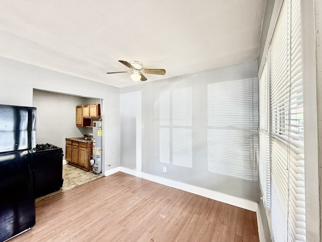 411 W Huisache Ave #A - Photo 2 of 11