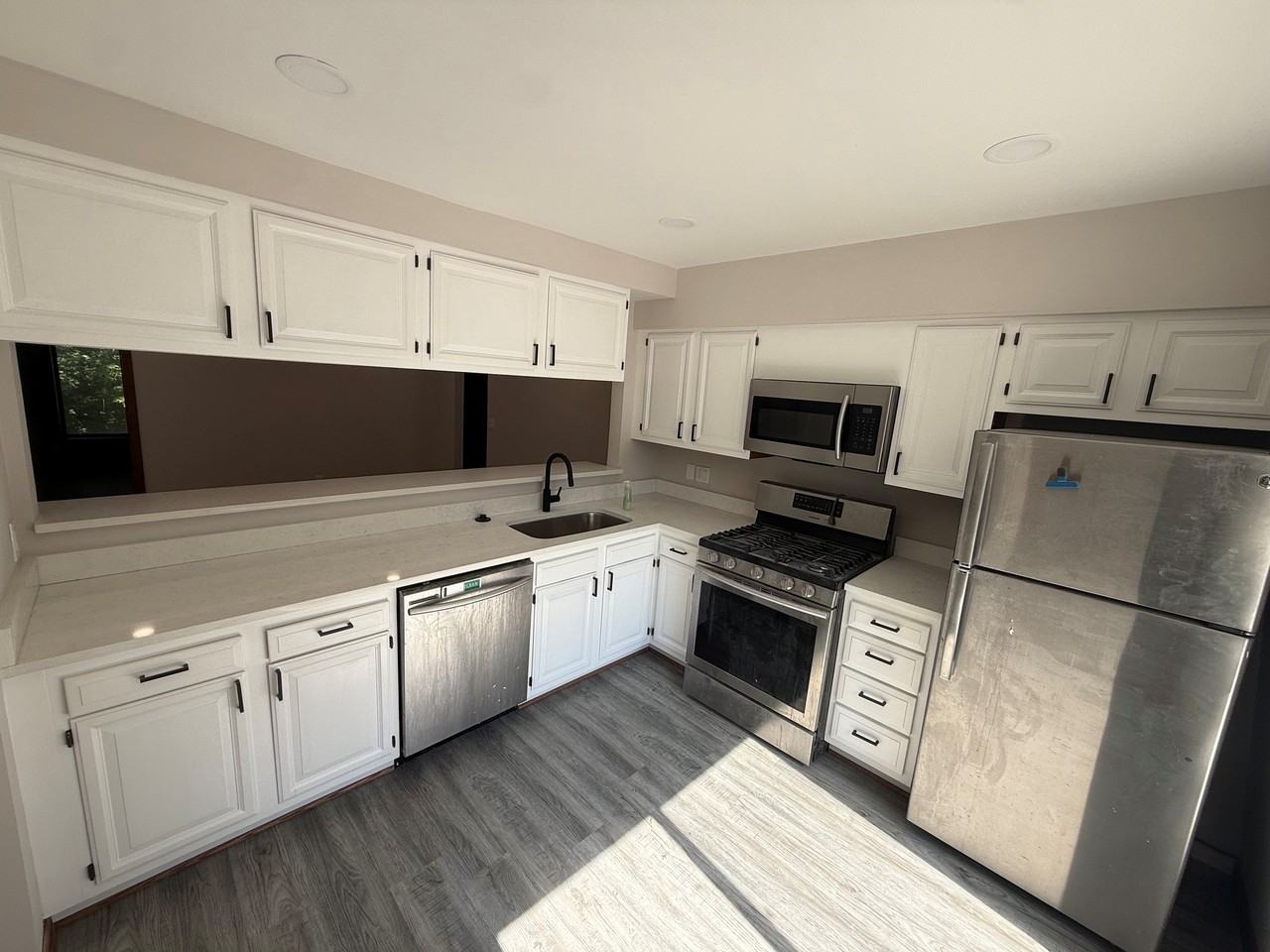 5540 Malibu Dr #NA - Photo 6 of 18