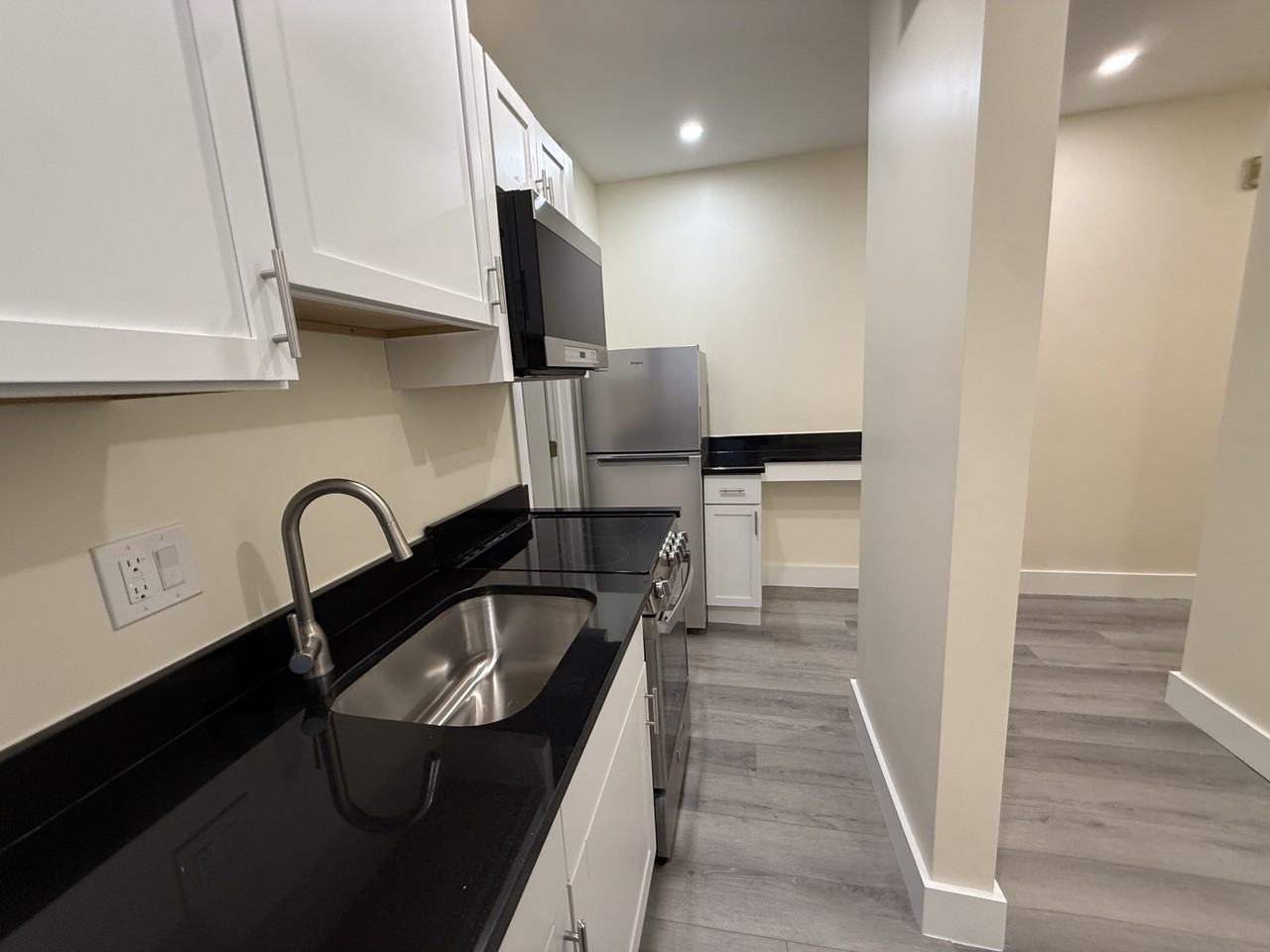 55 Burbank St #12 - Photo 3 of 13