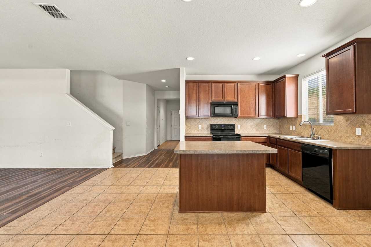 8955 Oakwood Park #NA - Photo 3 of 20
