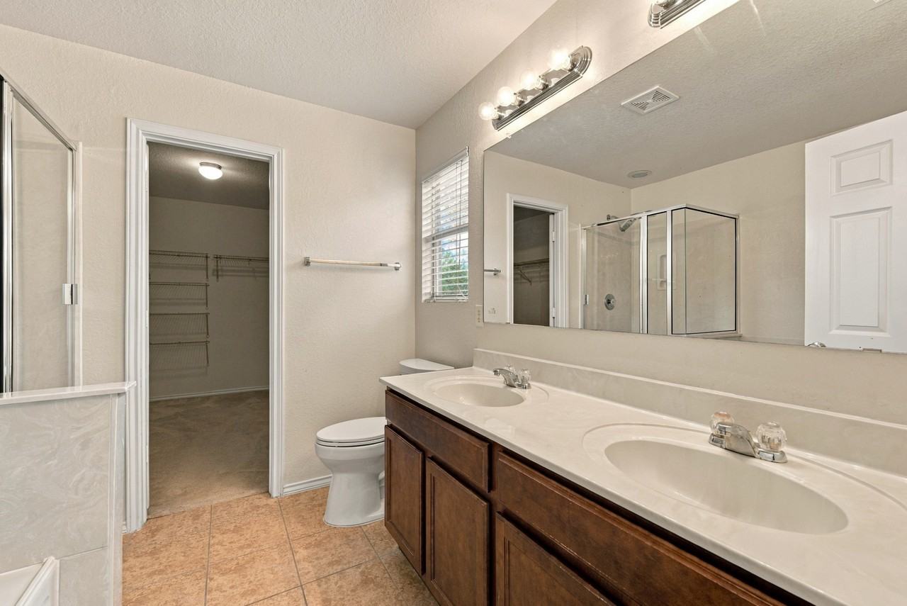 8955 Oakwood Park #NA - Photo 6 of 20
