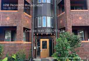 798 W Market St #2 - Photo 1 of 1