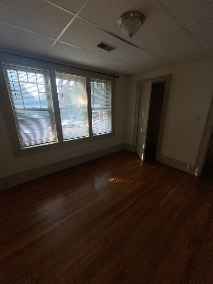 798 W Market St #2 - Photo 7 of 13