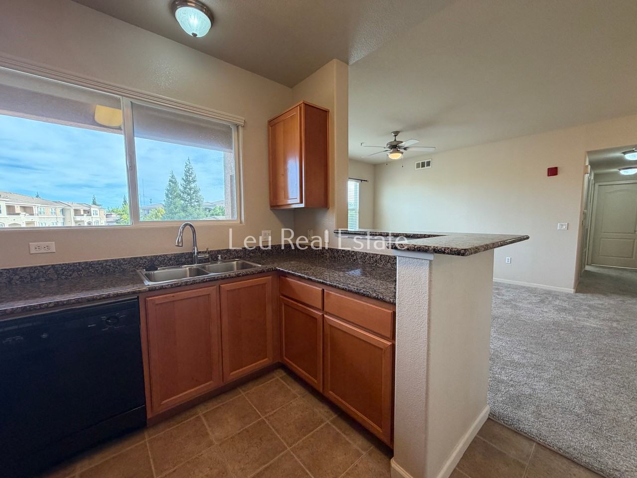 300 Moon Cir #334 - Photo 5 of 31