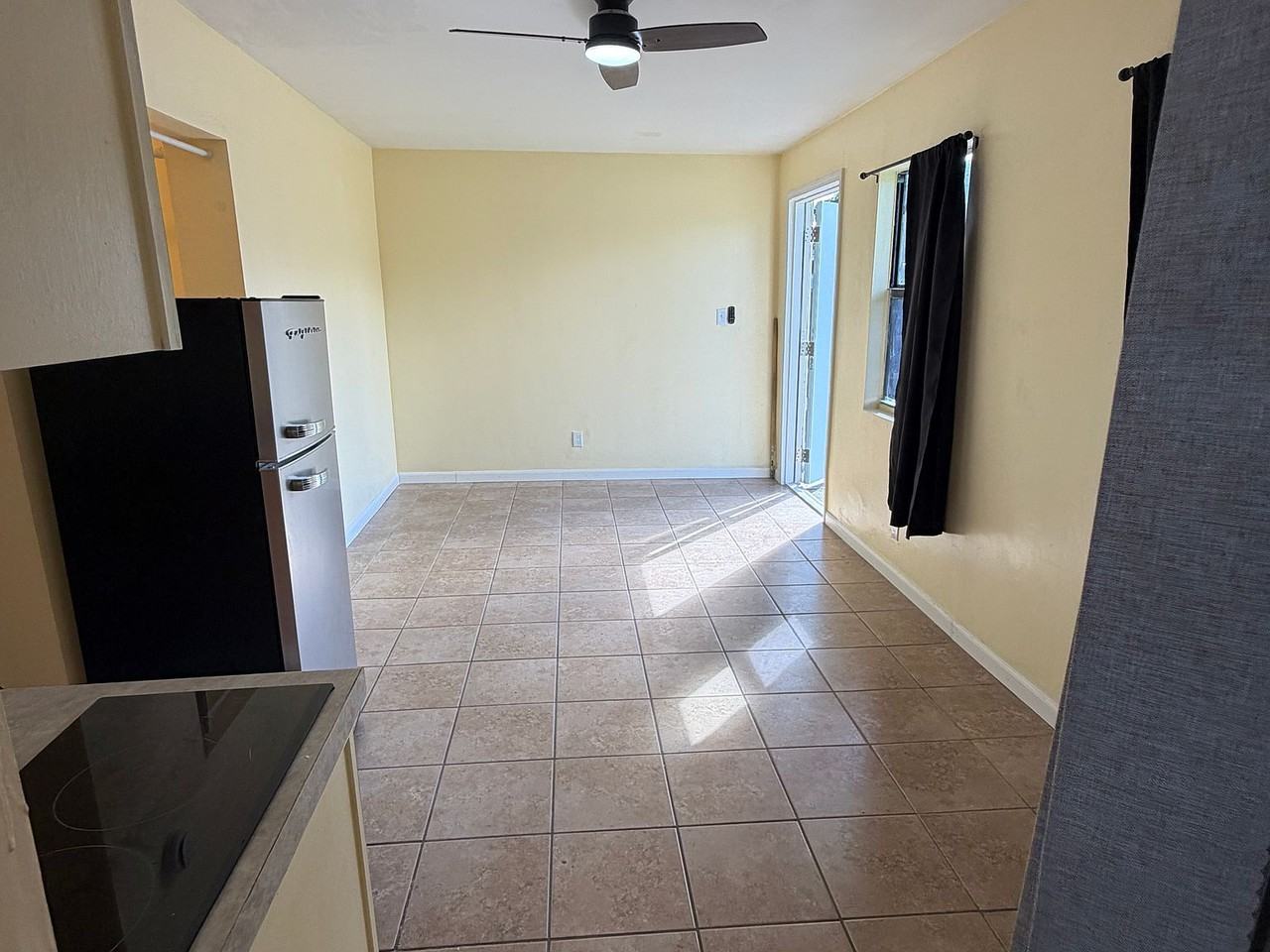 269 Silver Beach Rd #3 - Photo 5 of 9