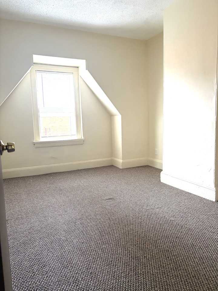 20 Blaine St #TH - Photo 5 of 7