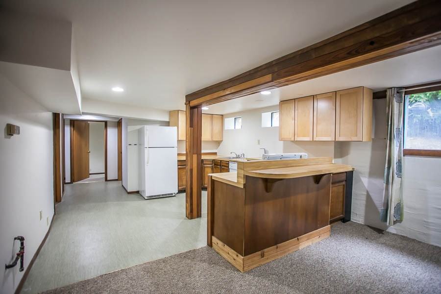 805 State St #4 - Photo 4 of 14