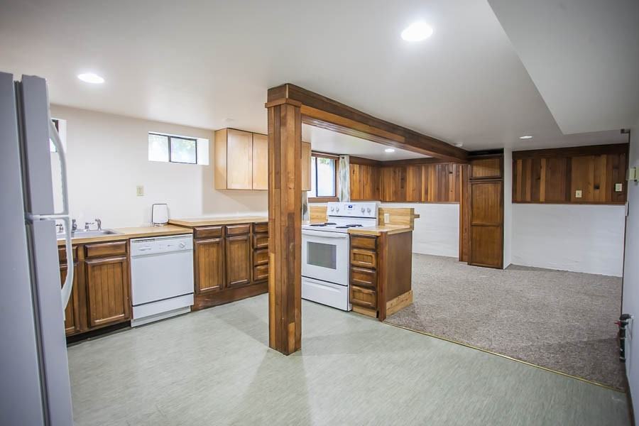 805 State St #4 - Photo 5 of 14