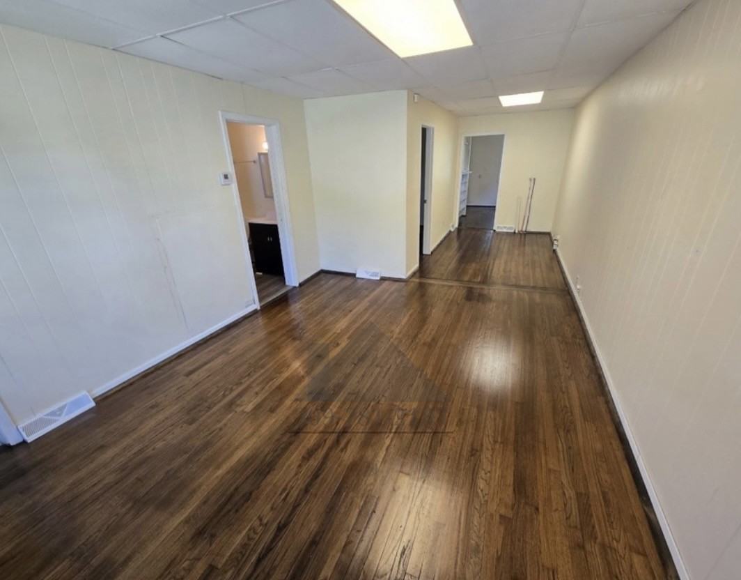 1217 W 8th St #NA - Photo 3 of 8