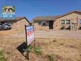 7927 Nw Crossland Cir #B - Photo 1 of 1