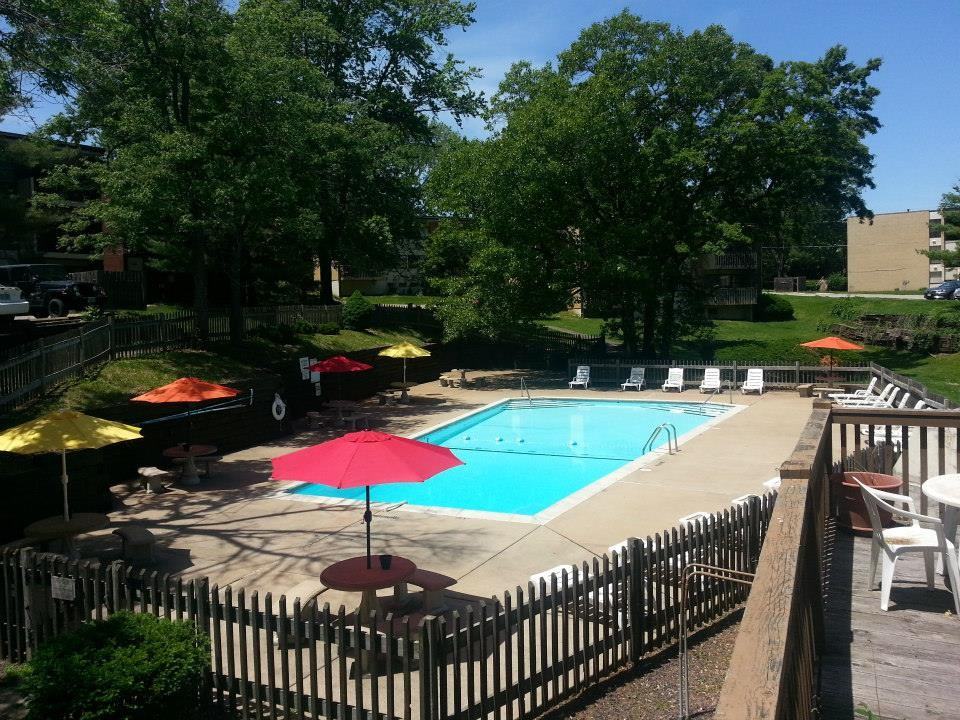 9420 Mary Glen Dr - Photo 3 of 9