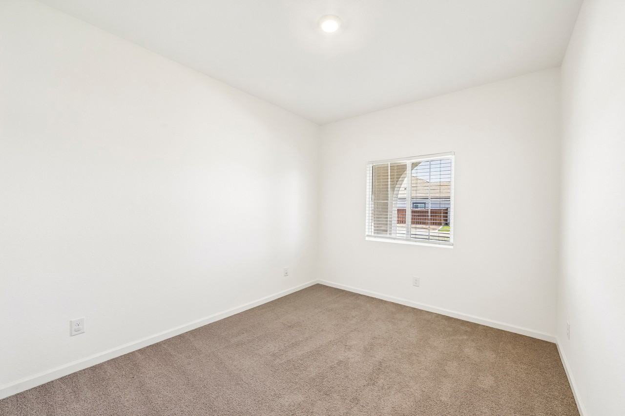 635 Honey Bee Rd #NA - Photo 5 of 44